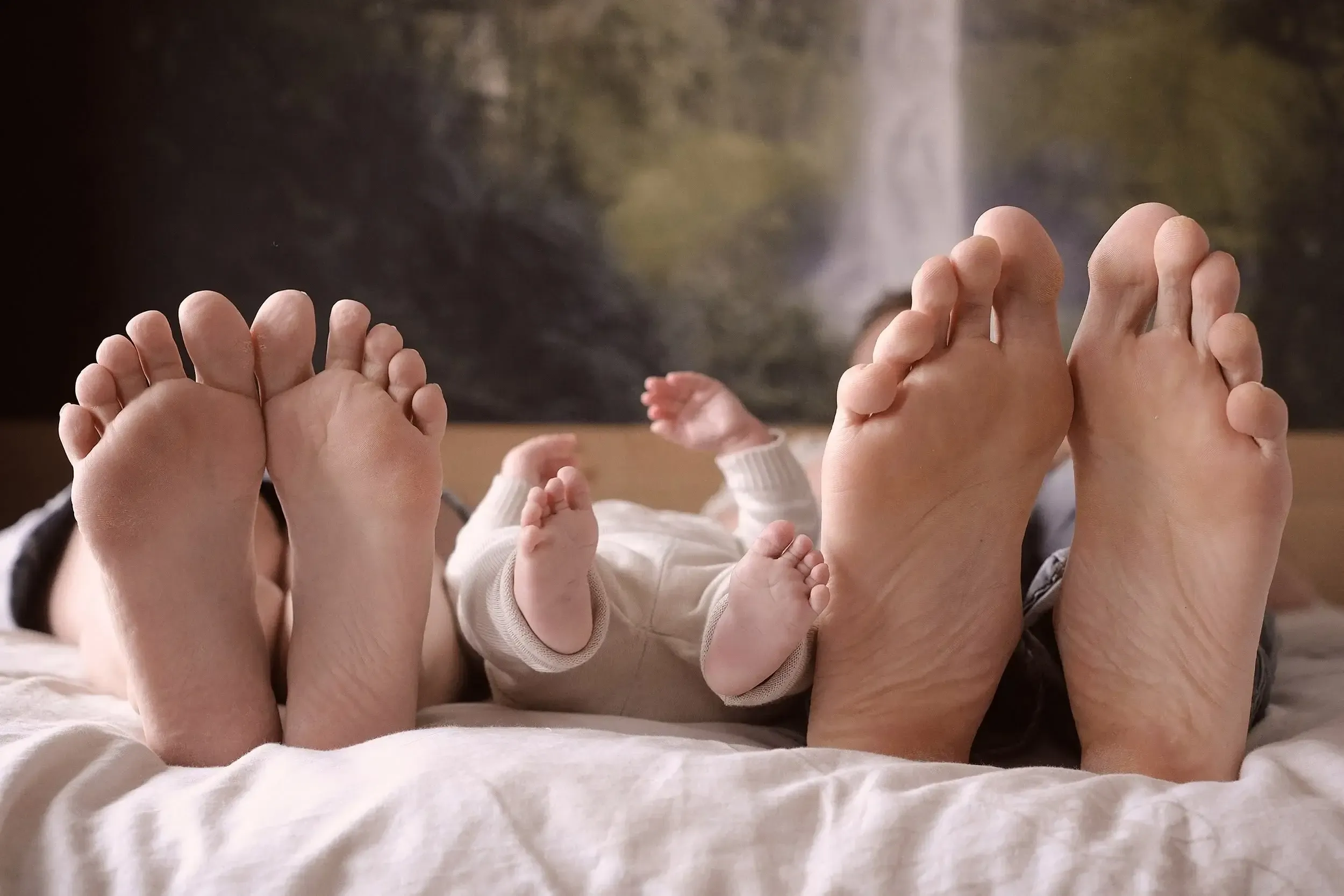 familieshoot baby gezin fotografie voetjes