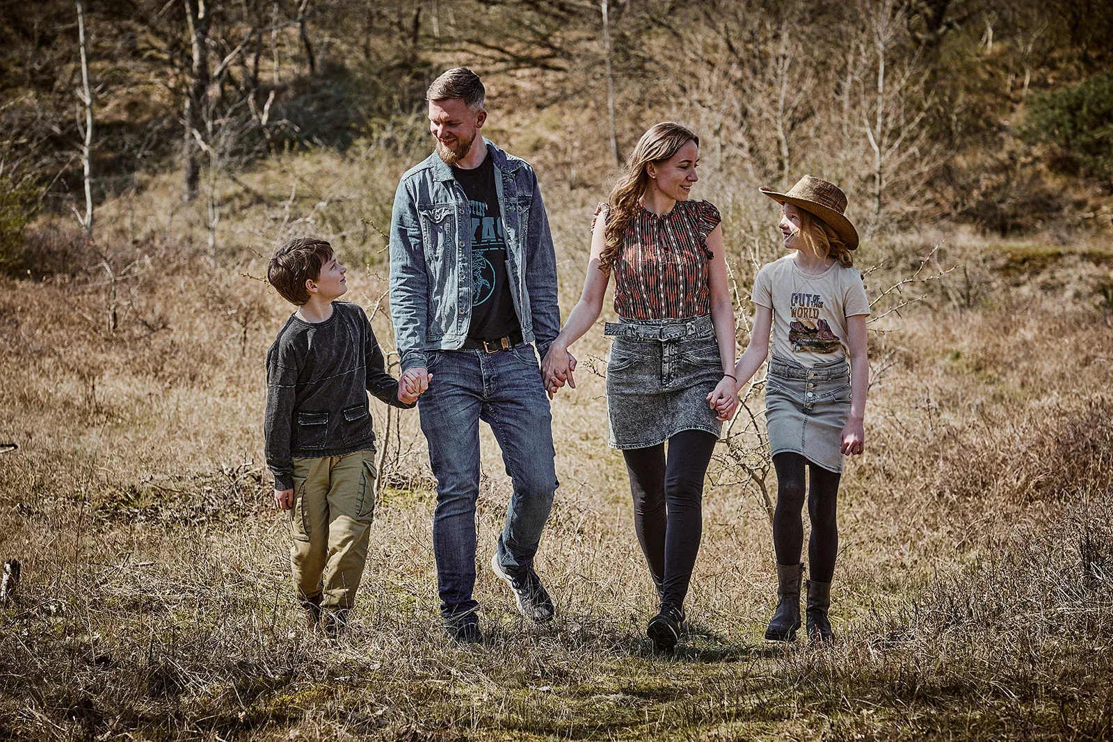 Fotoshoot gezin in Meijendel Wassenaar — foto 11