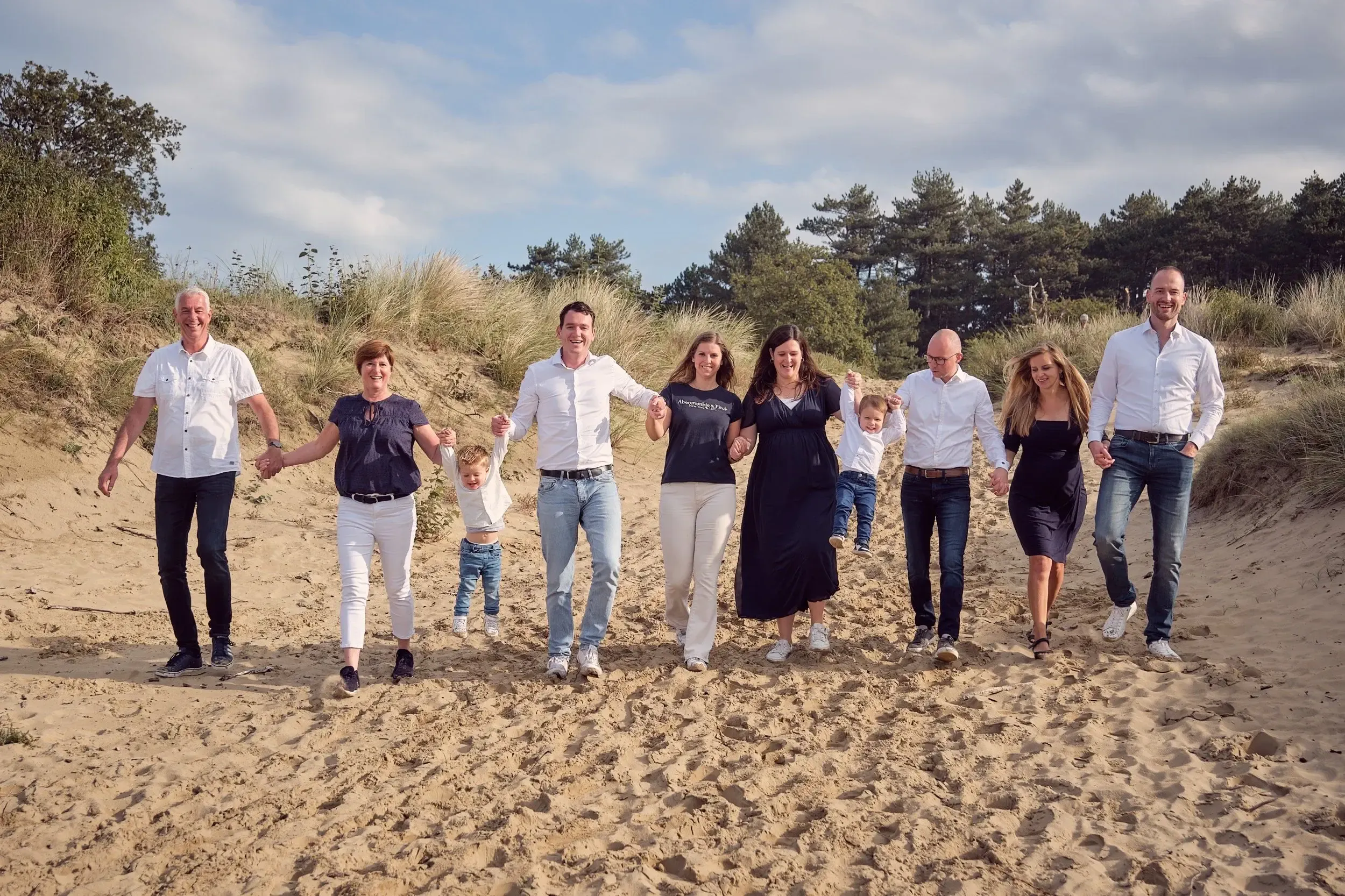 Familie samen tijdens een candid moment